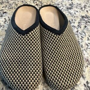 Rothy’s slip on shoes. Women’s size 8.
